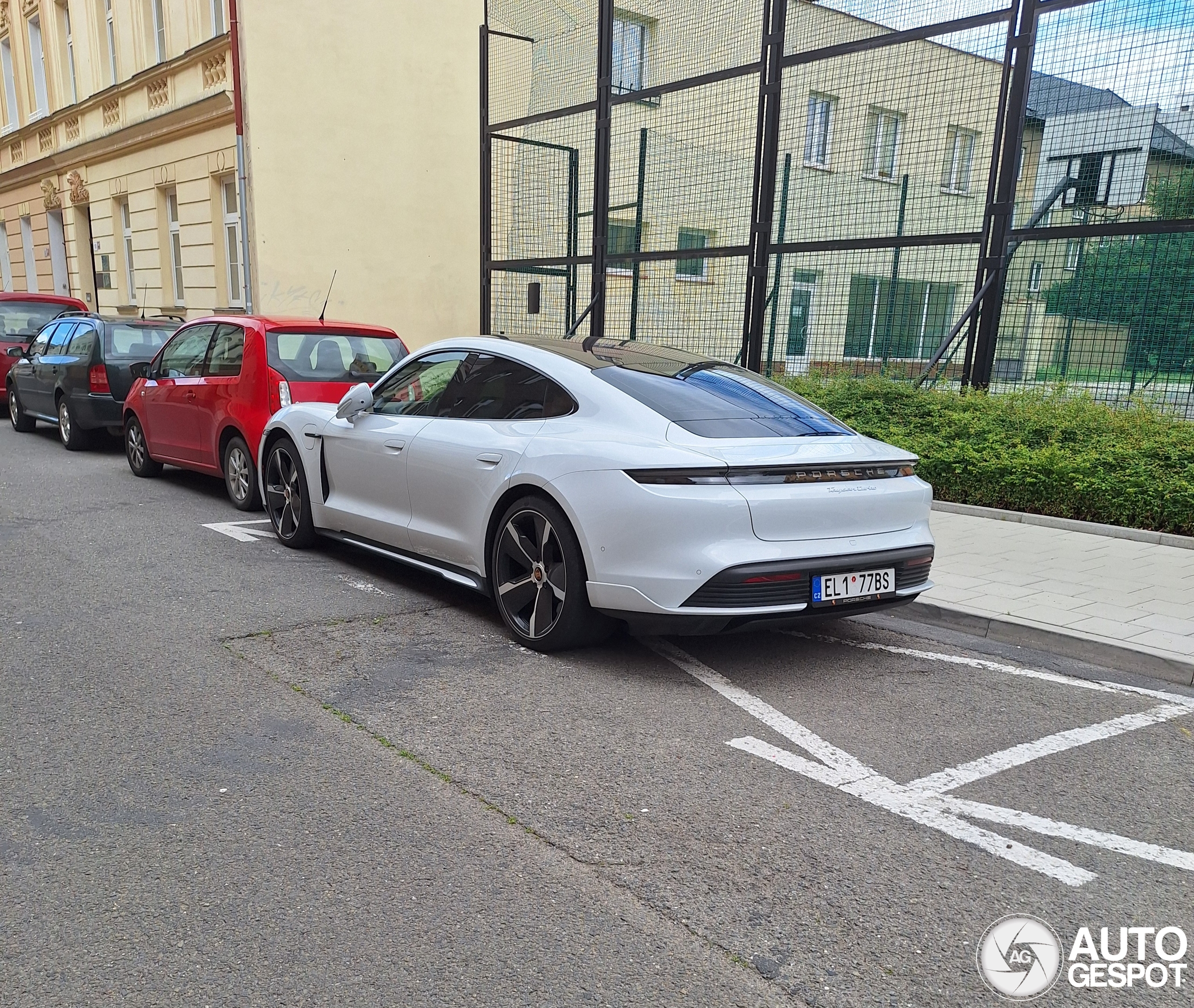 Porsche Taycan Turbo MkI - 15 June 2026 - Autogespot