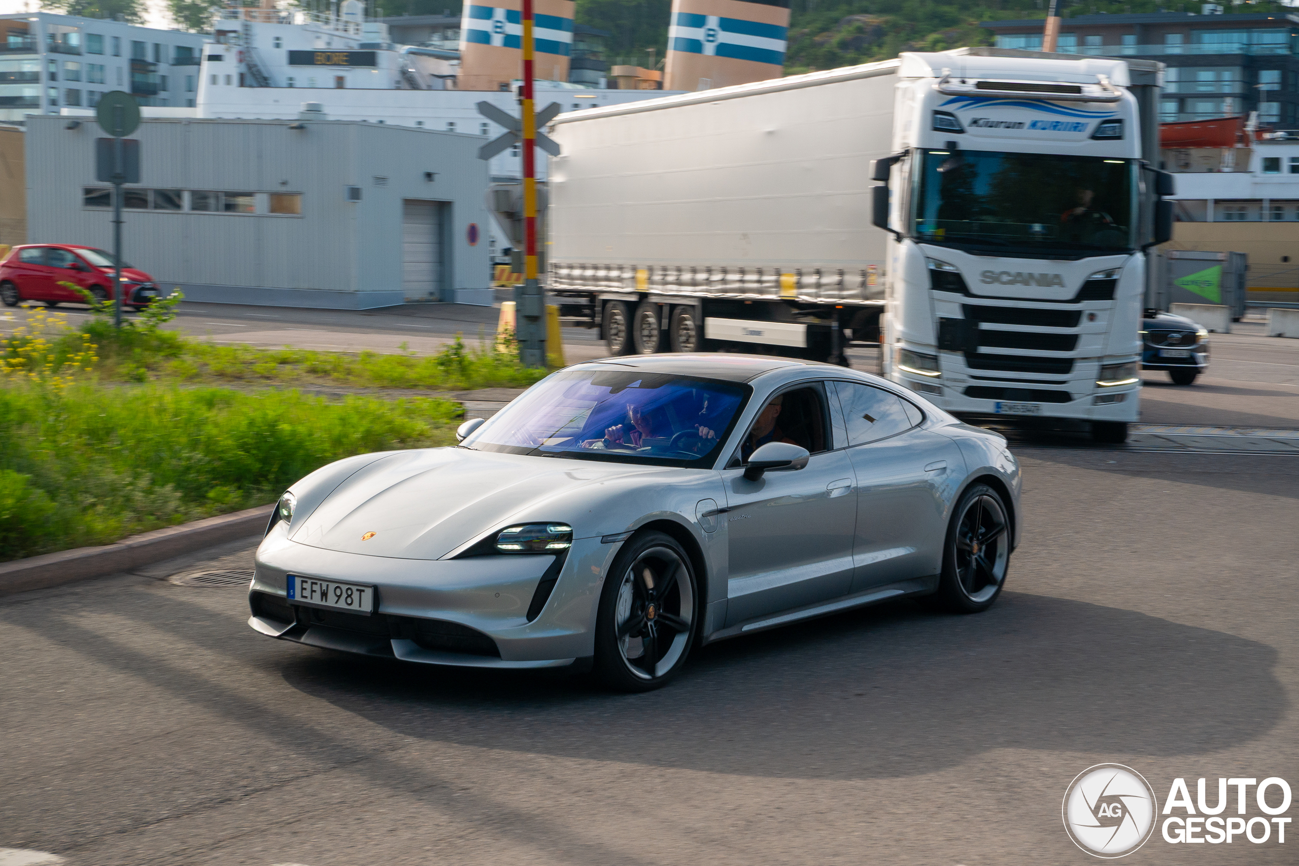 Porsche Taycan Turbo MkI - 15 June 2026 - Autogespot