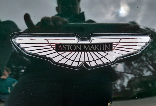 Aston Martin DBS Superleggera Volante