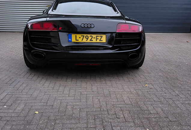 Audi R8 V10