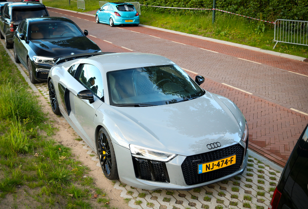 Audi R8 V10 Plus 2015
