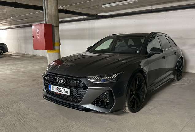 Audi RS6 Avant C8