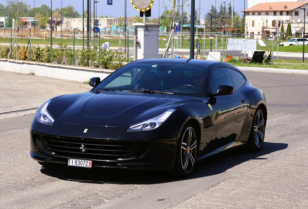 Ferrari GTC4Lusso