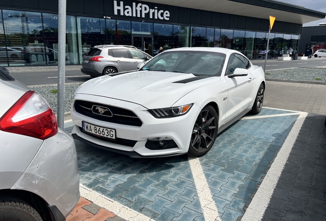 Ford Mustang GT 50th Anniversary Edition