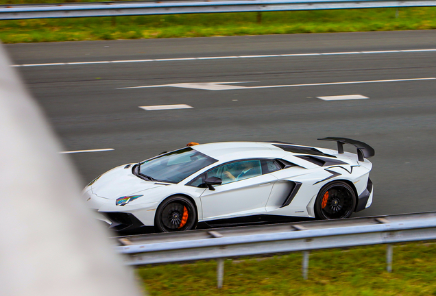 Lamborghini Aventador LP750-4 SuperVeloce