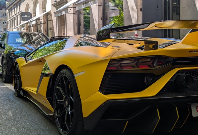 Lamborghini Aventador LP770-4 SVJ Roadster