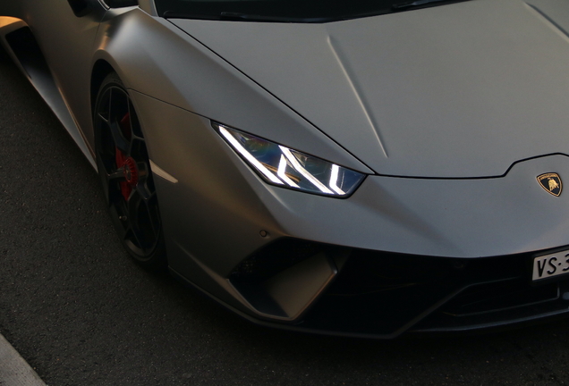 Lamborghini Huracán LP640-4 Performante