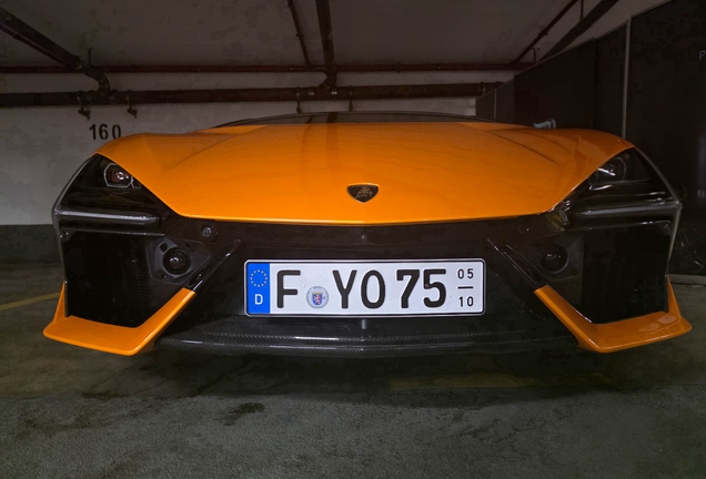 Lamborghini Revuelto