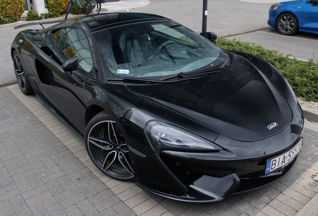 McLaren 570GT MSO Black Collection