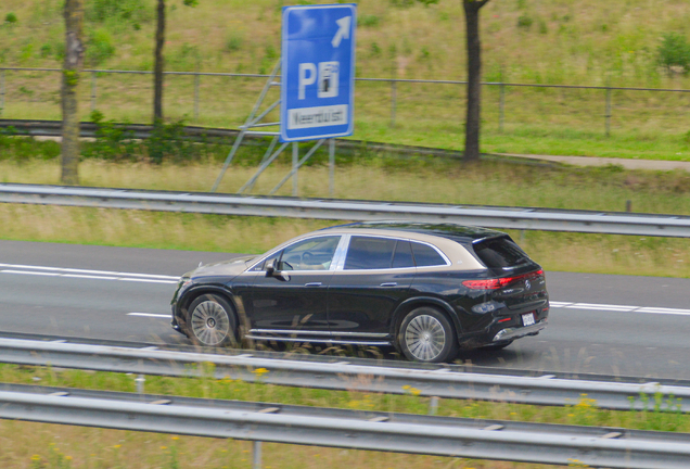 Mercedes-Maybach EQS 680 SUV