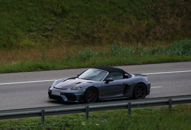 Porsche 718 Spyder RS