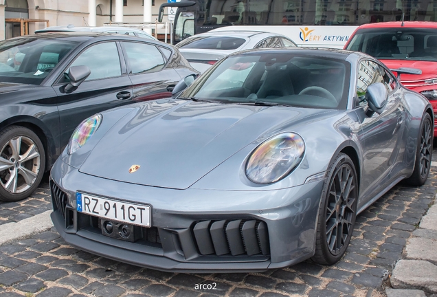 Porsche 992 Carrera 4 GTS MkII