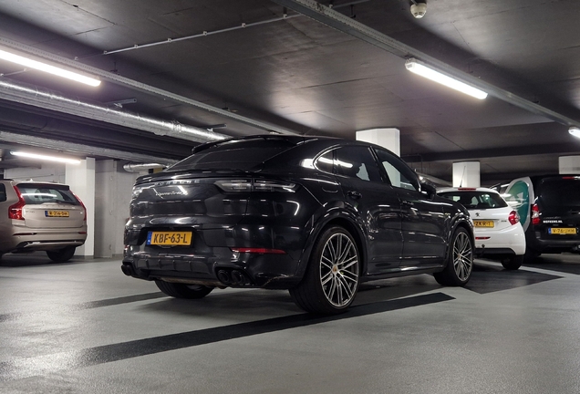 Porsche Cayenne Coupé Turbo S E-Hybrid