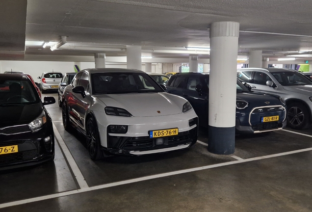 Porsche Macan EV GTS