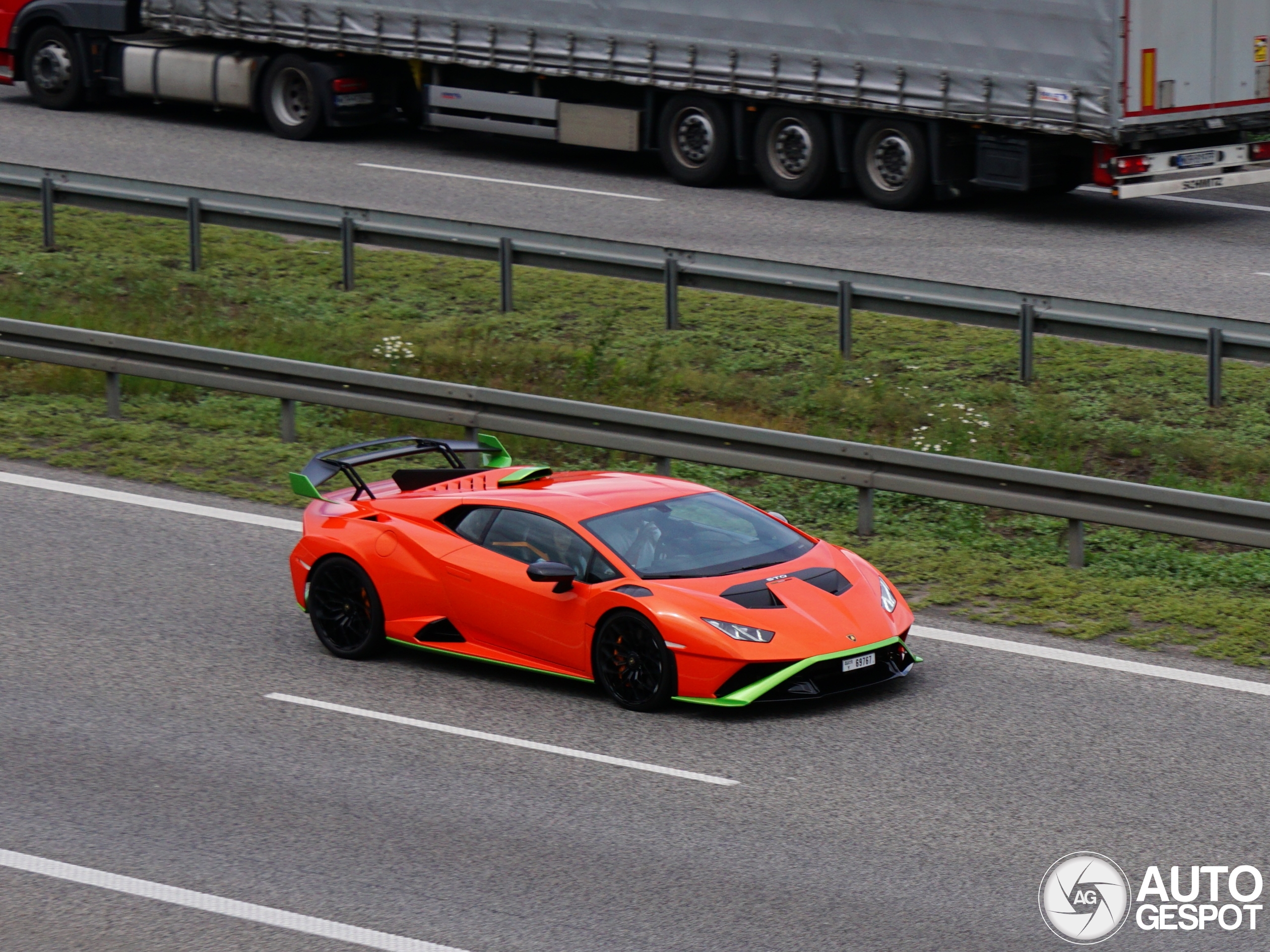 Lamborghini Huracán LP640-2 STO