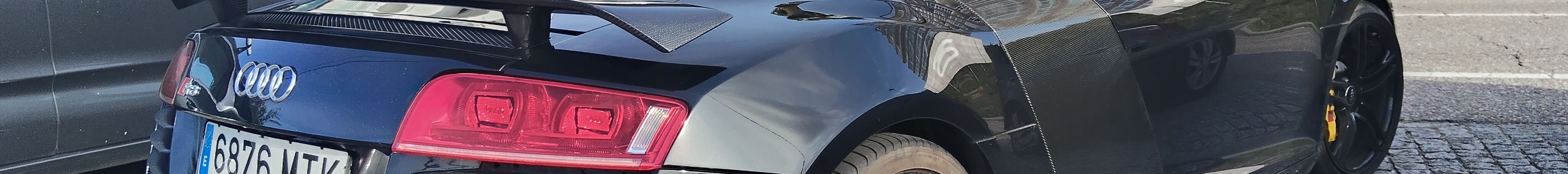 Audi R8
