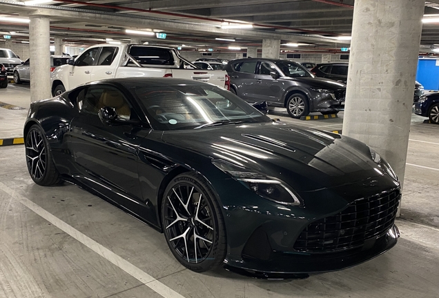 Aston Martin DB12