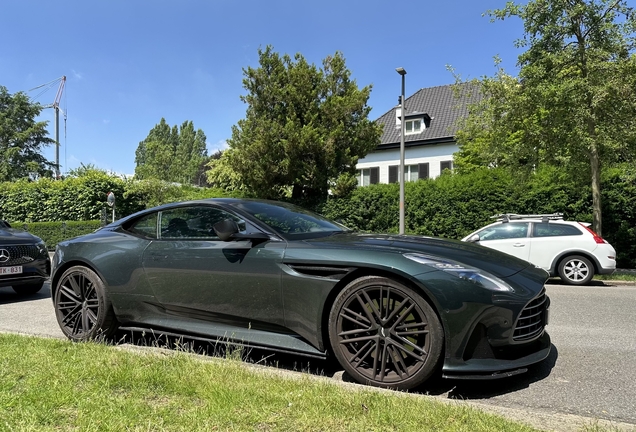 Aston Martin DB12