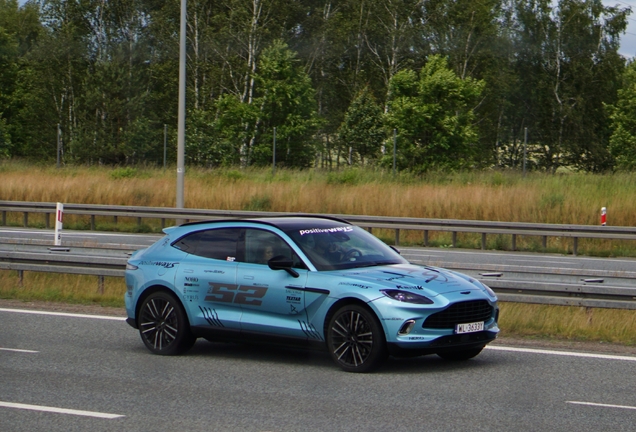 Aston Martin DBX