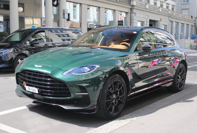 Aston Martin DBX707