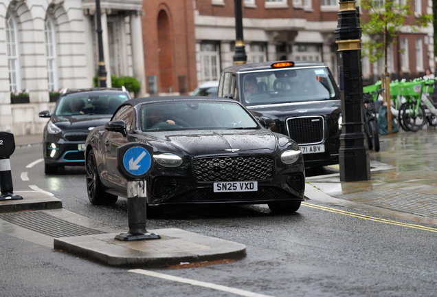Bentley Continental GTC 2025