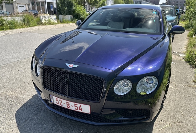 Bentley Flying Spur V8 S