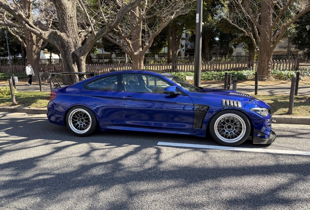 BMW M4 F82 CS