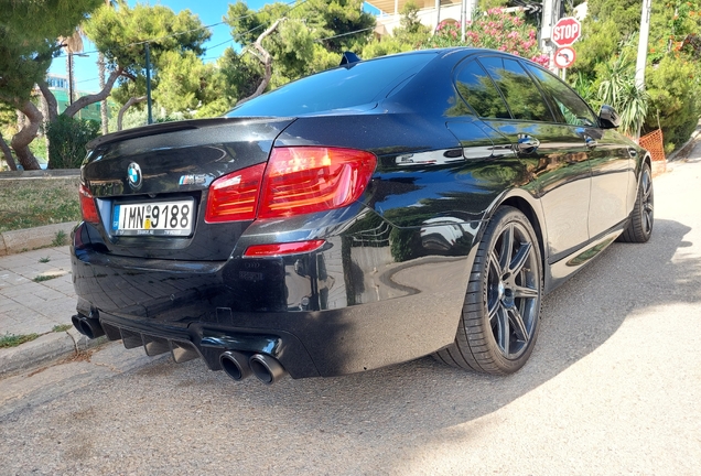 BMW M5 F10 2011