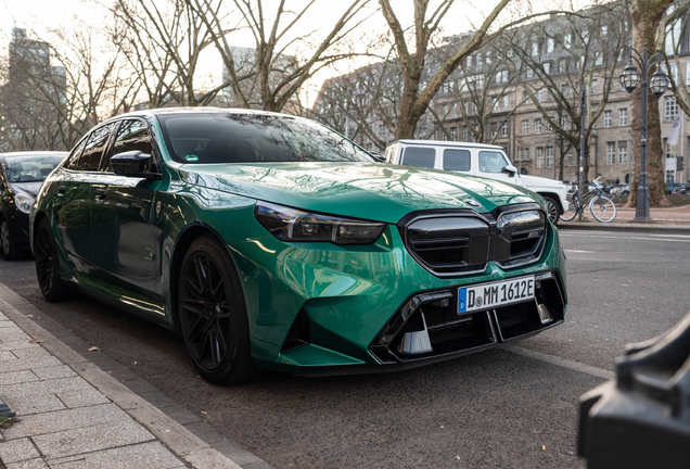 BMW M5 G90