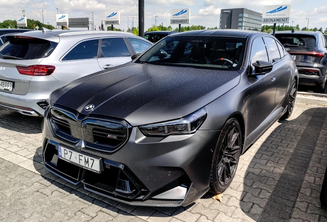 BMW M5 G90