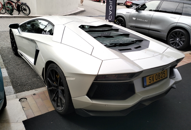 Lamborghini Aventador LP700-4