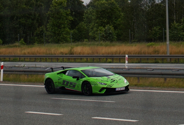 Lamborghini Huracán LP640-4 Performante