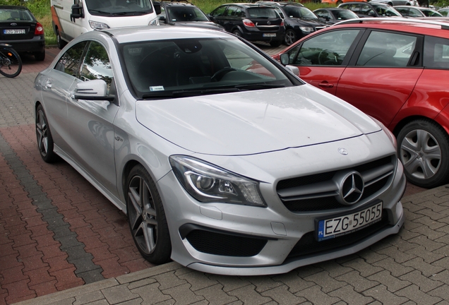 Mercedes-Benz CLA 45 AMG C117