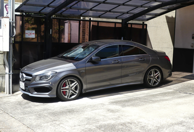 Mercedes-Benz CLA 45 AMG C117