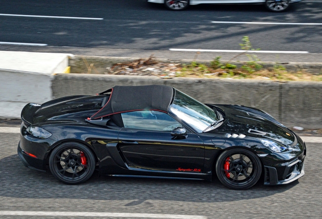 Porsche 718 Spyder RS