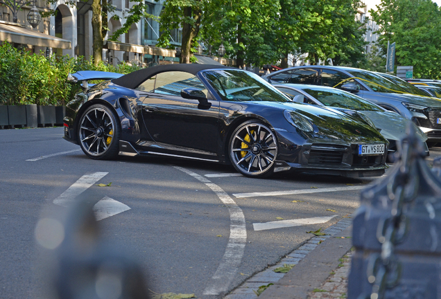 Porsche 992 Turbo S Cabriolet MkI Brabus 820