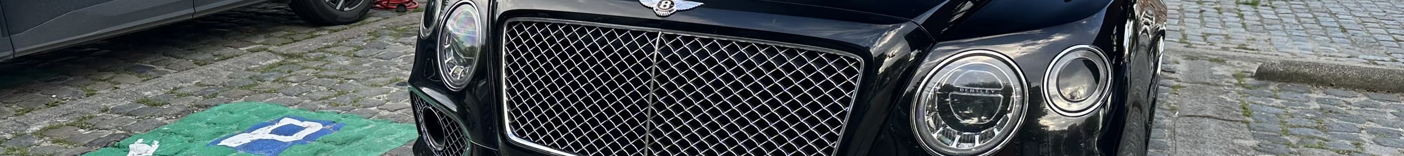 Bentley Bentayga V8