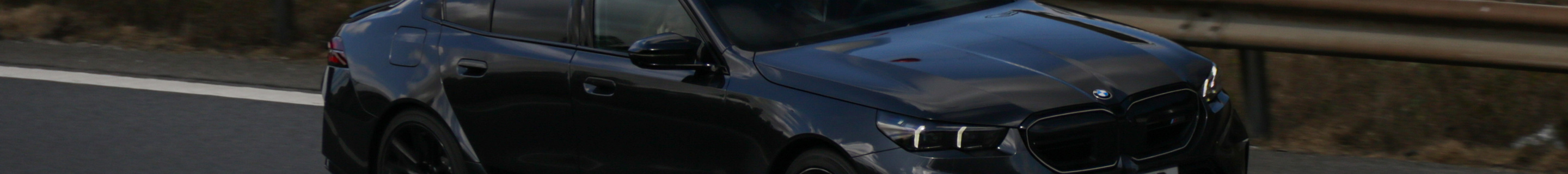 BMW M5 G90