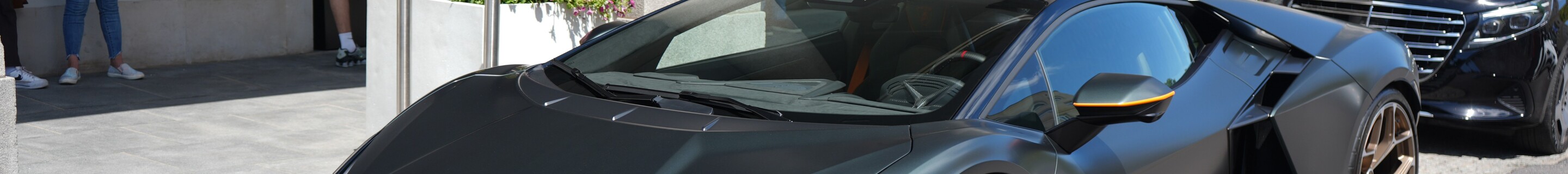 Lamborghini Revuelto