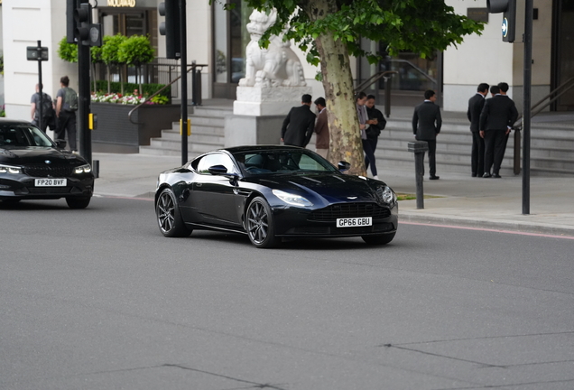Aston Martin DB11