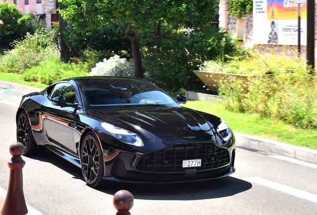 Aston Martin DB12