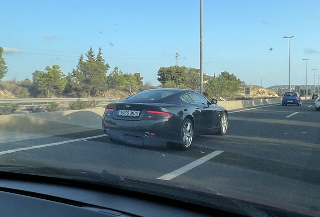 Aston Martin DB9 2010