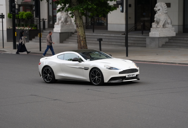 Aston Martin Vanquish 2013