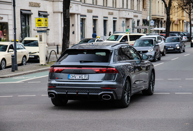 Audi RS Q8 2024