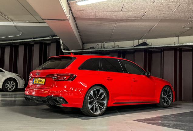 Audi RS4 Avant B9