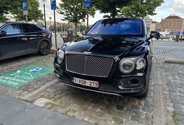 Bentley Bentayga V8