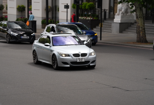 BMW M5 E60 2005