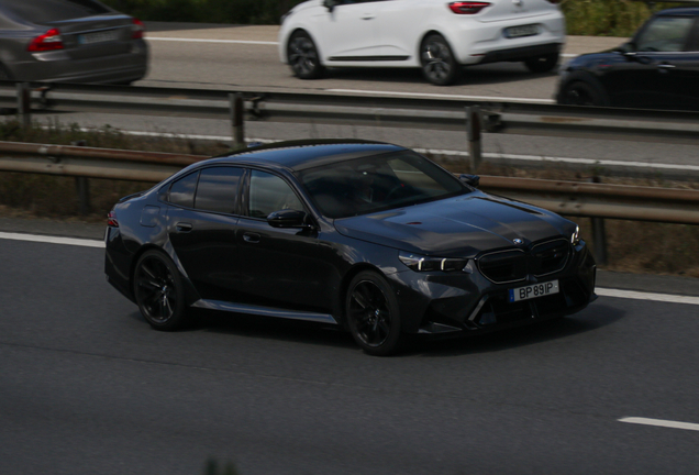 BMW M5 G90