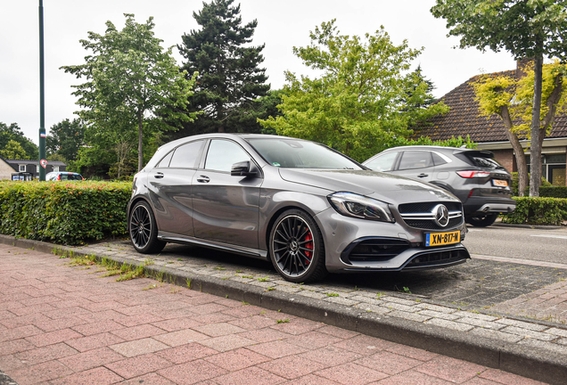 Mercedes-AMG A 45 W176 2015