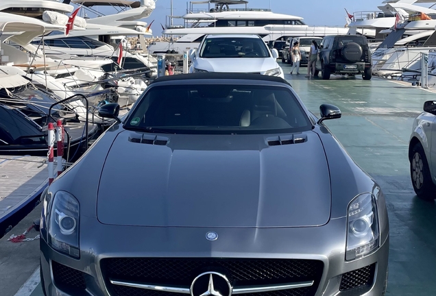 Mercedes-Benz SLS AMG GT Roadster